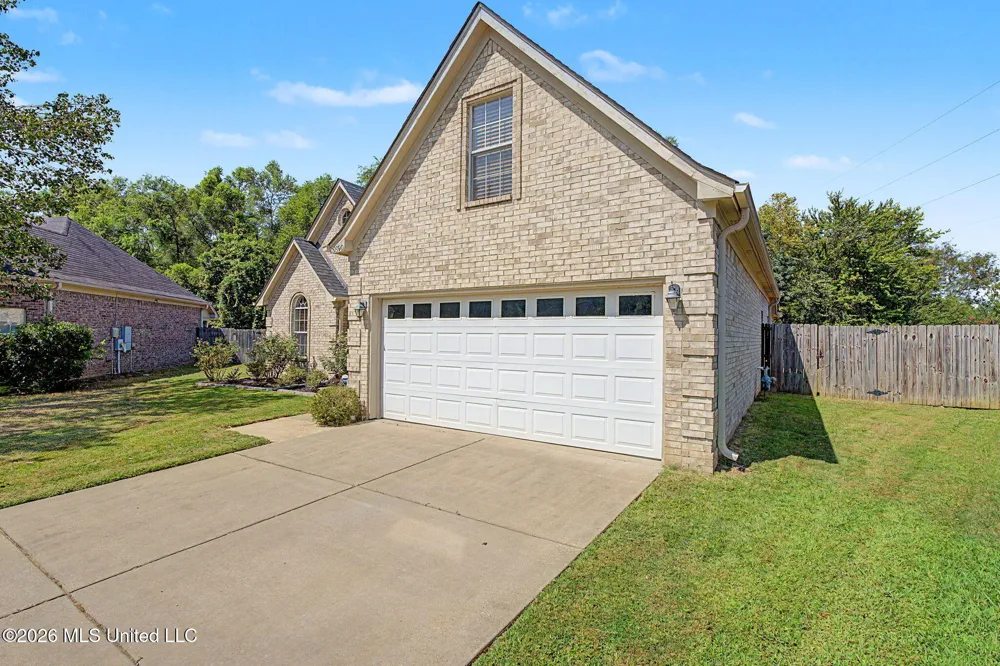 5590 Gilliland Cove Southaven, MS 38671