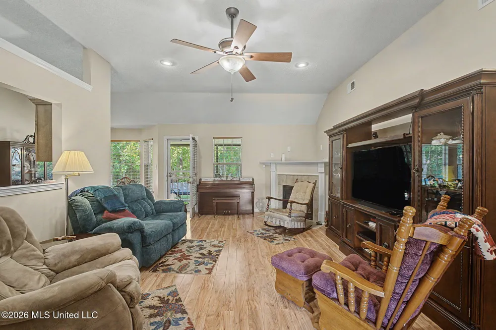 5590 Gilliland Cove Southaven, MS 38671
