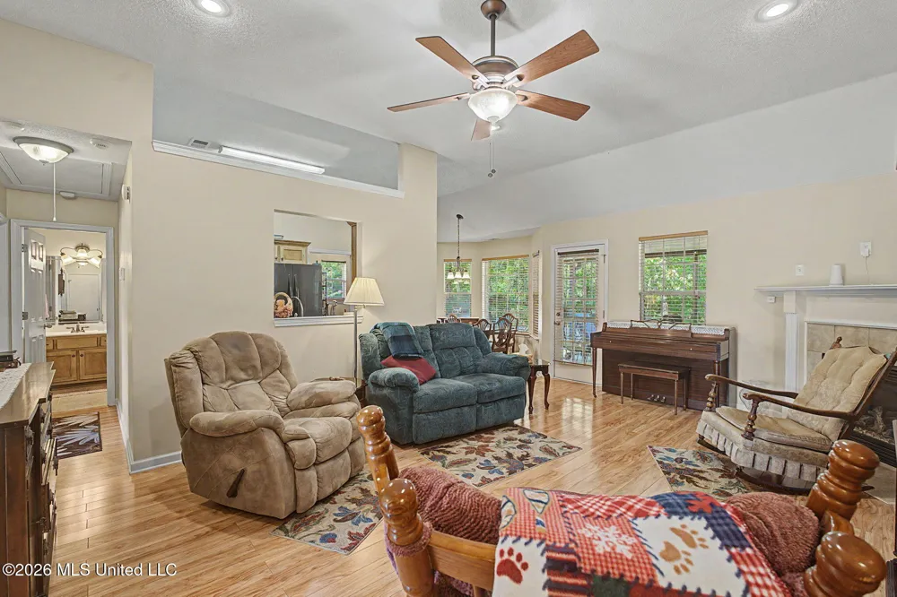 5590 Gilliland Cove Southaven, MS 38671