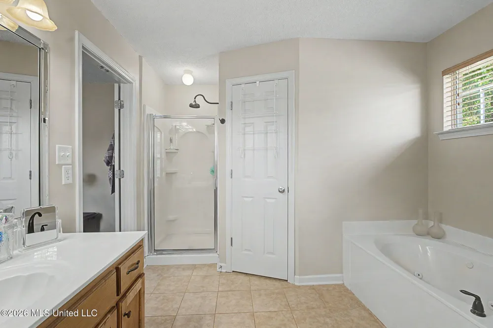 5590 Gilliland Cove Southaven, MS 38671