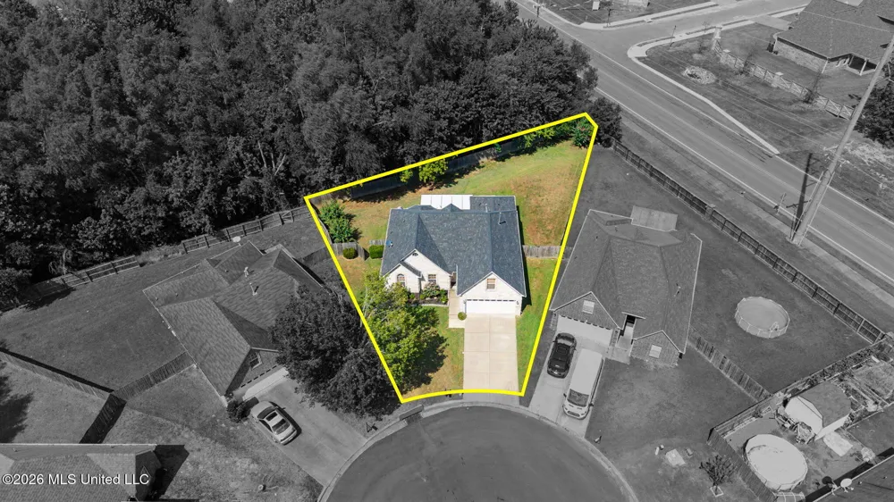 5590 Gilliland Cove Southaven, MS 38671