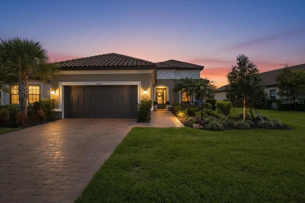 6243 PLATEAU COURT Bradenton, FL 34203