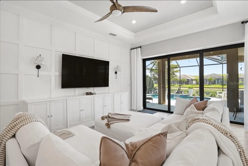 6243 PLATEAU COURT Bradenton, FL 34203
