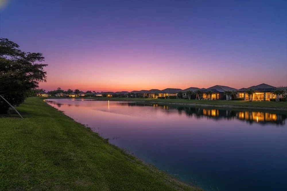 6243 PLATEAU COURT Bradenton, FL 34203