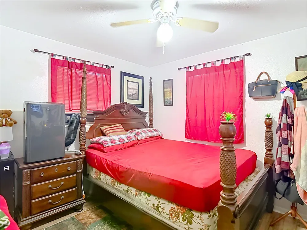 5942 20TH STREET Zephyrhills, FL 33542
