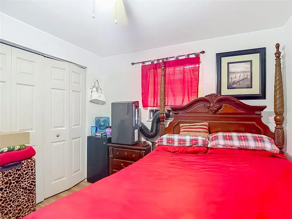 5942 20TH STREET Zephyrhills, FL 33542