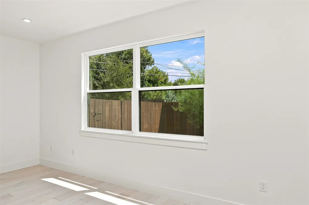 1500 Sylvan Glade #A Austin, TX 78745