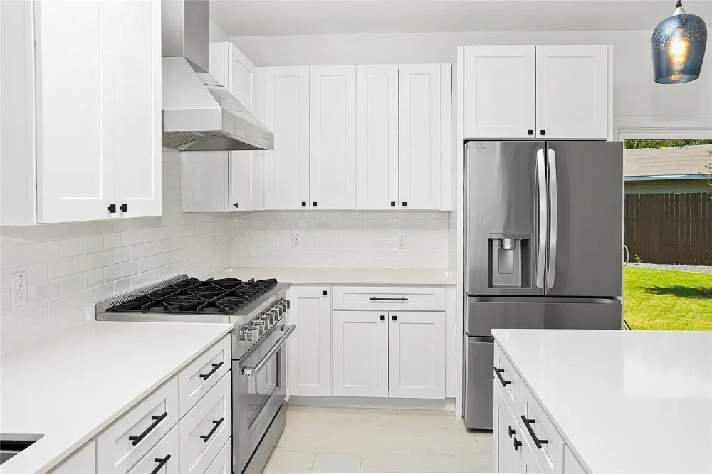 1500 Sylvan Glade #A Austin, TX 78745