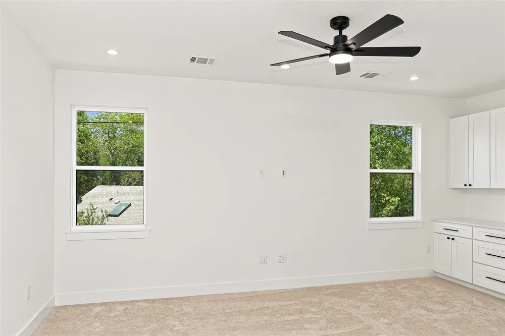1500 Sylvan Glade #A Austin, TX 78745