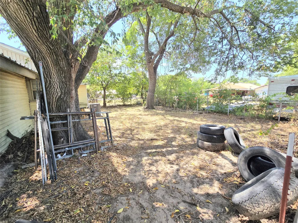 309 Decatur Street Bowie, TX 76230