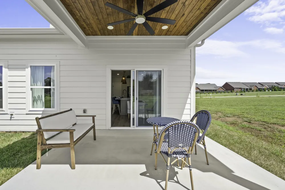 56 Deer Valley Cir Winchester, TN 37398