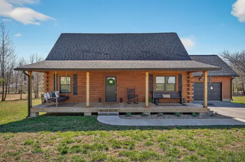 108 Crestview Ln