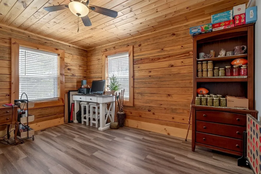 108 Crestview Ln Livingston, TN 38570