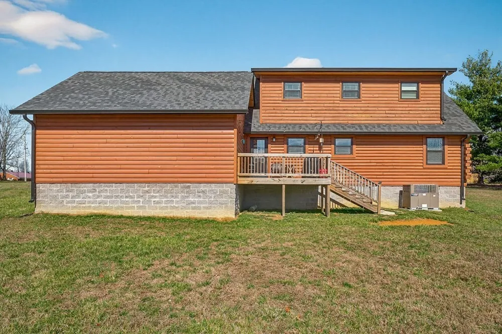 108 Crestview Ln Livingston, TN 38570