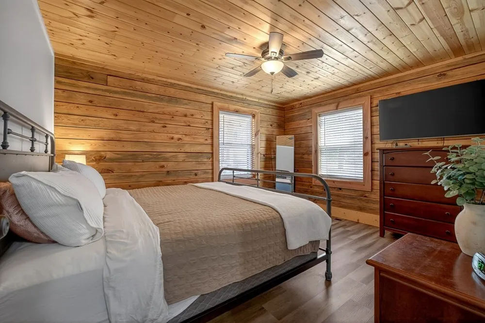108 Crestview Ln Livingston, TN 38570