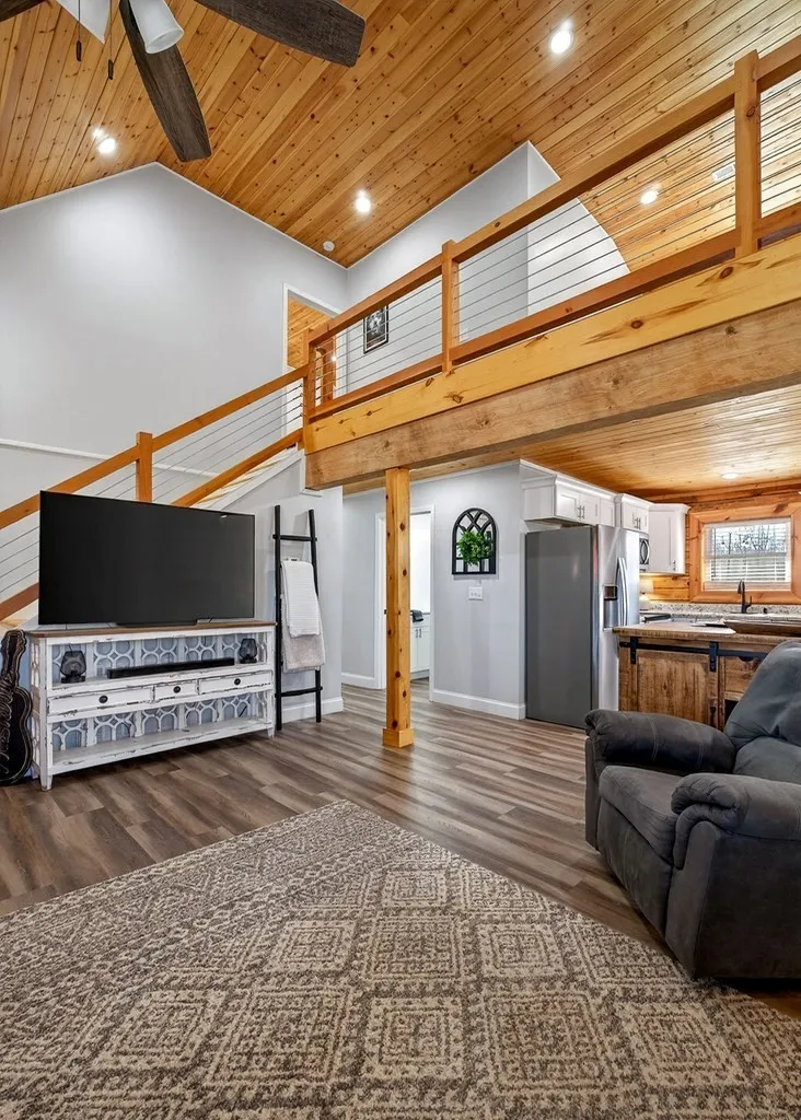 108 Crestview Ln Livingston, TN 38570