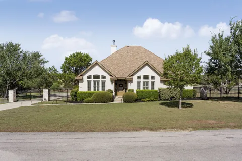 691 Broken Lance Drive