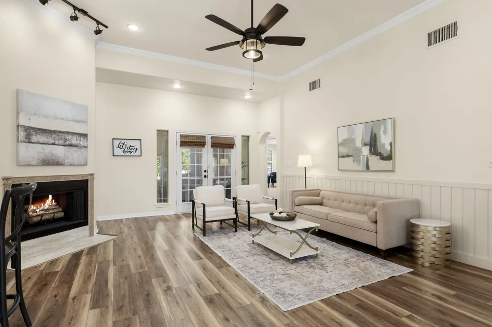 691 Broken Lance Drive Dripping Springs, TX 78620