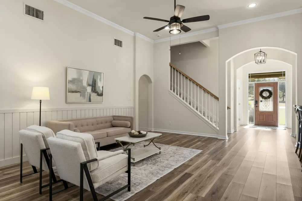 691 Broken Lance Drive Dripping Springs, TX 78620