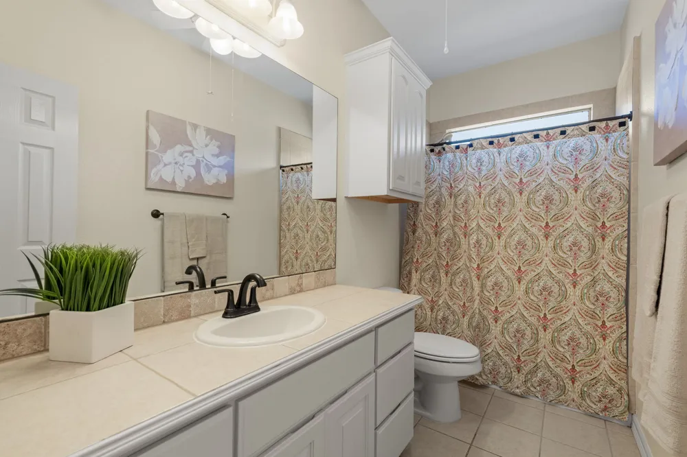 691 Broken Lance Drive Dripping Springs, TX 78620