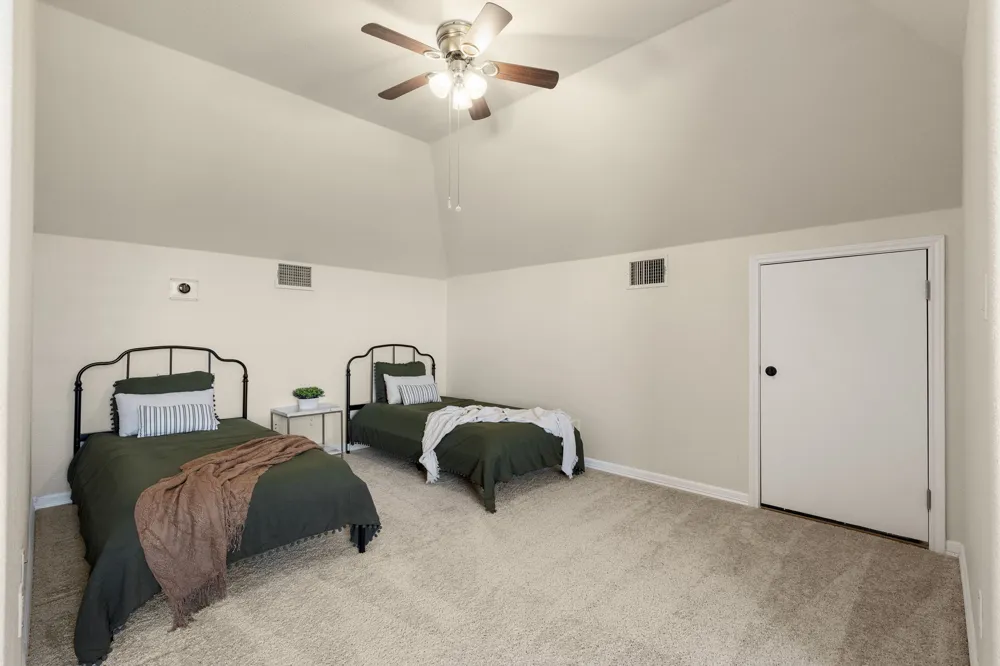 691 Broken Lance Drive Dripping Springs, TX 78620
