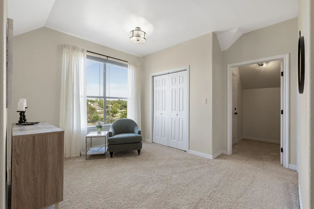 691 Broken Lance Drive Dripping Springs, TX 78620