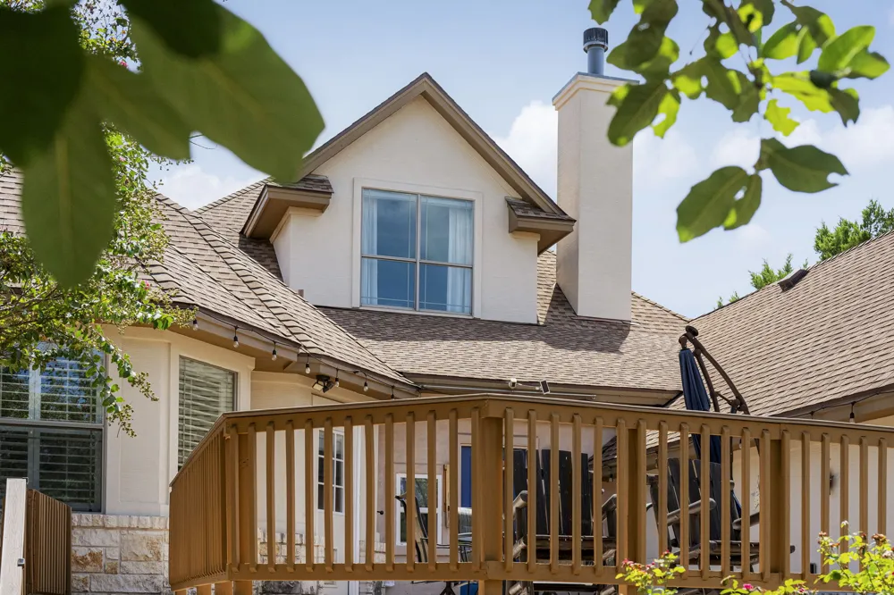 691 Broken Lance Drive Dripping Springs, TX 78620