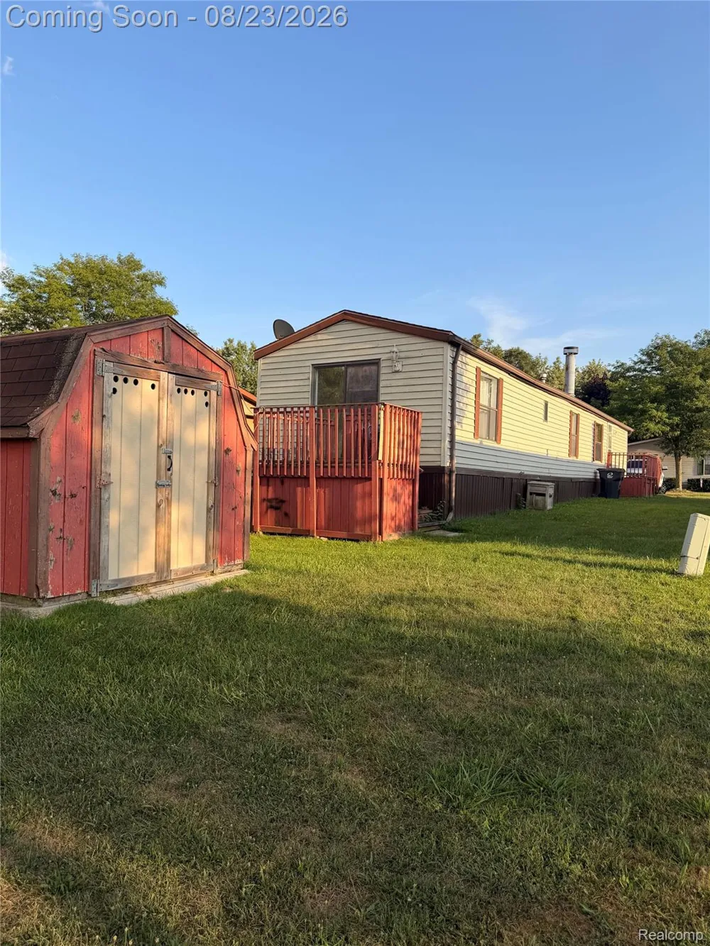 2043 Marmoor Drive Shelby Charter Township, MI 48317