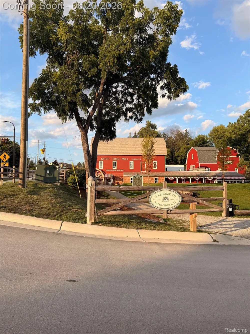 2043 Marmoor Drive Shelby Charter Township, MI 48317