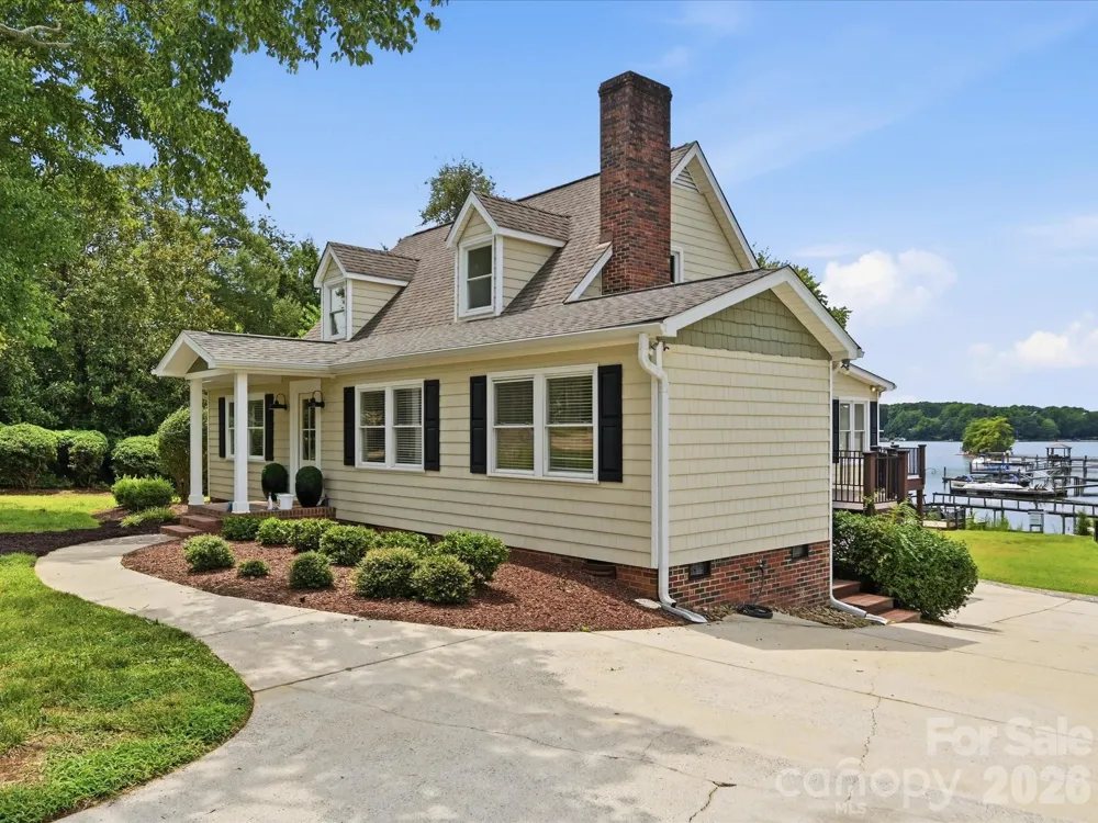 20845 Lagoona Drive Cornelius, NC 28031