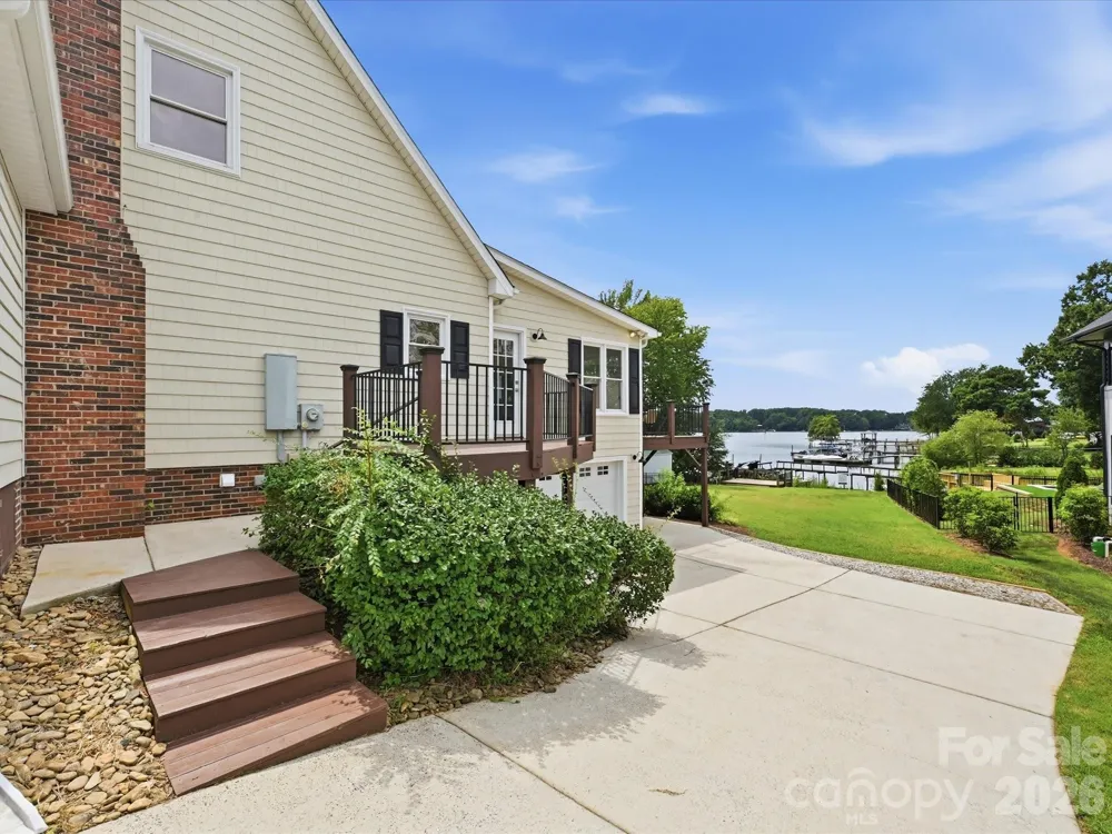 20845 Lagoona Drive Cornelius, NC 28031