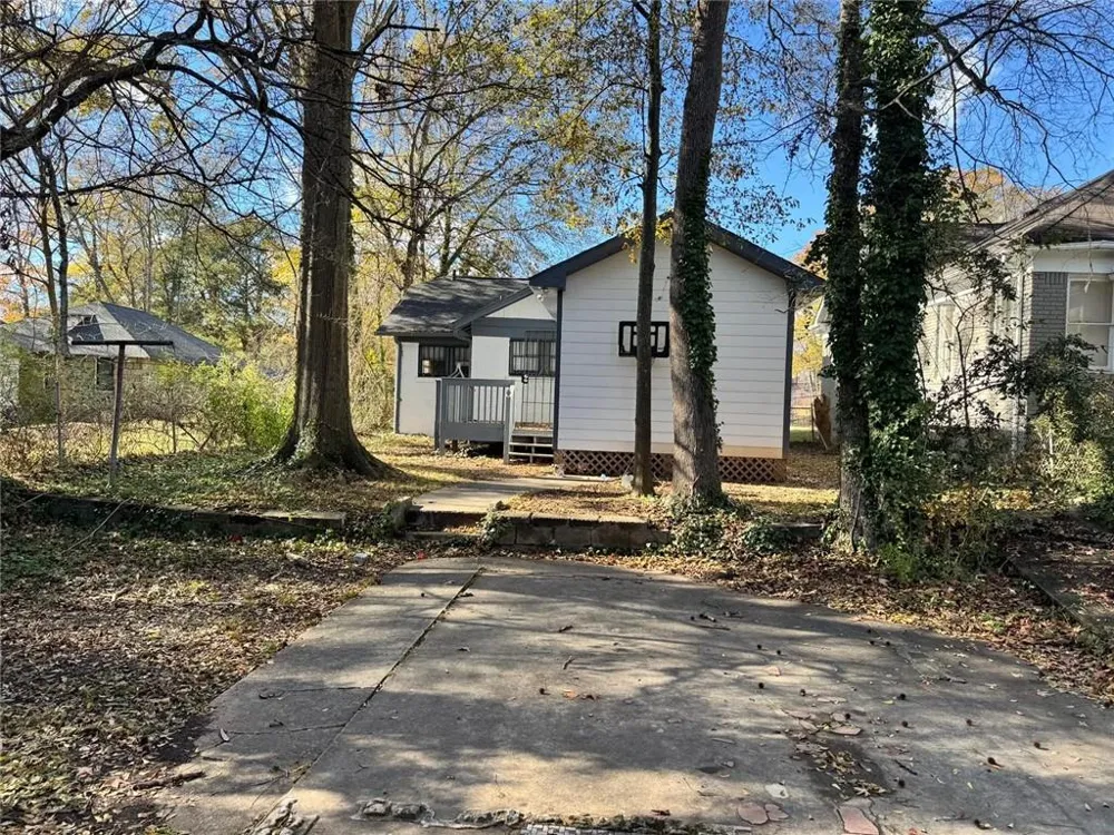 880 Cascade Avenue SW Atlanta, GA 30311