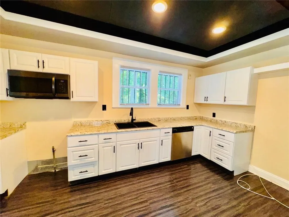 880 Cascade Avenue SW Atlanta, GA 30311