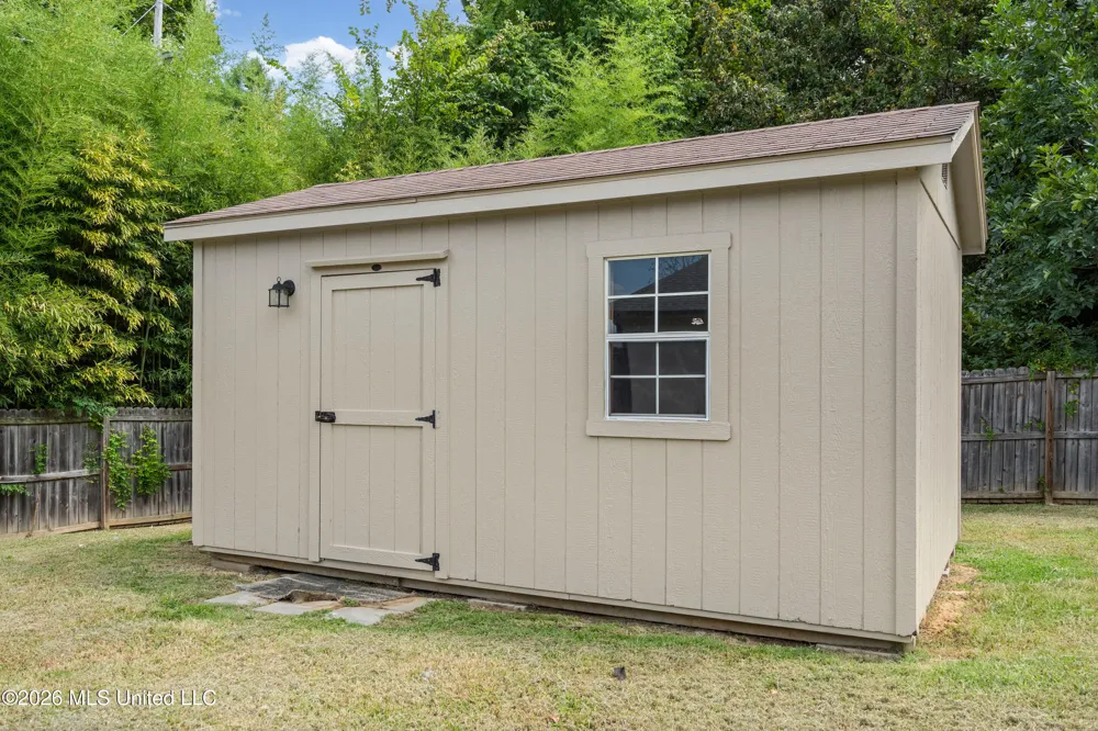 1090 Fawn Drive Hernando, MS 38632