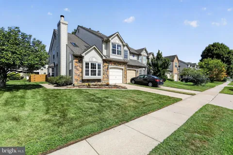 14 SANDHURST DRIVE