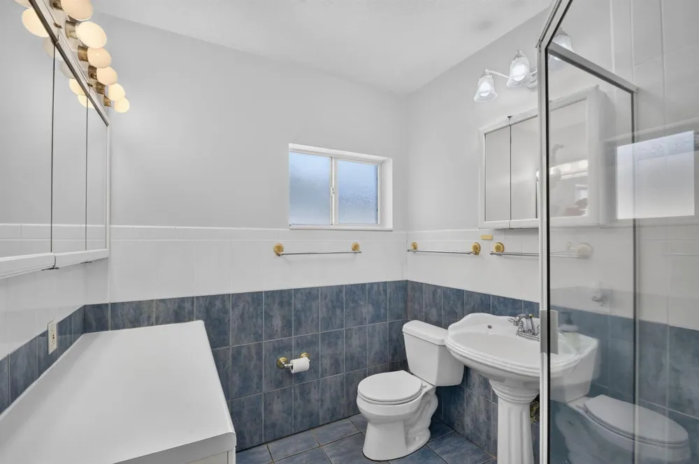 111 VASSAR DRIVE 