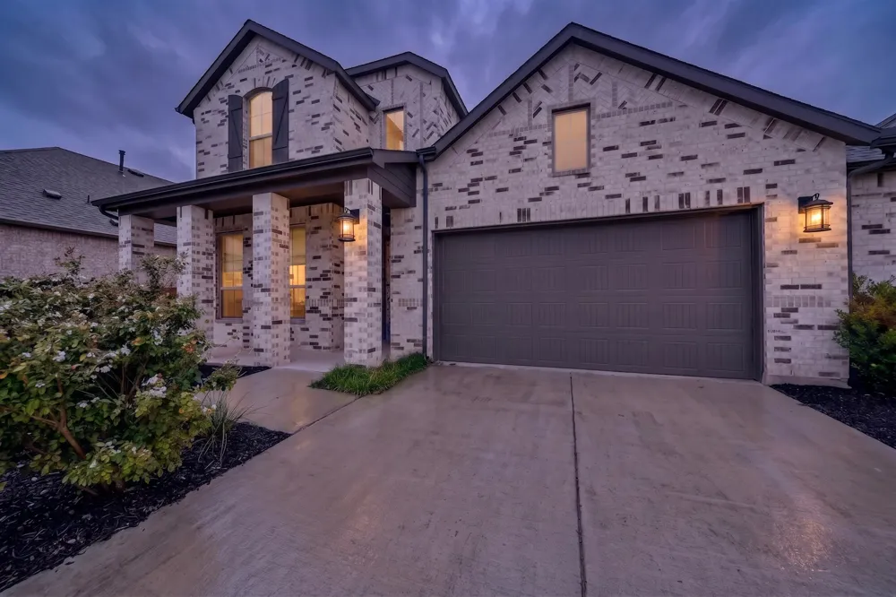 4010 Flowstone Lane Round Rock, TX 78681