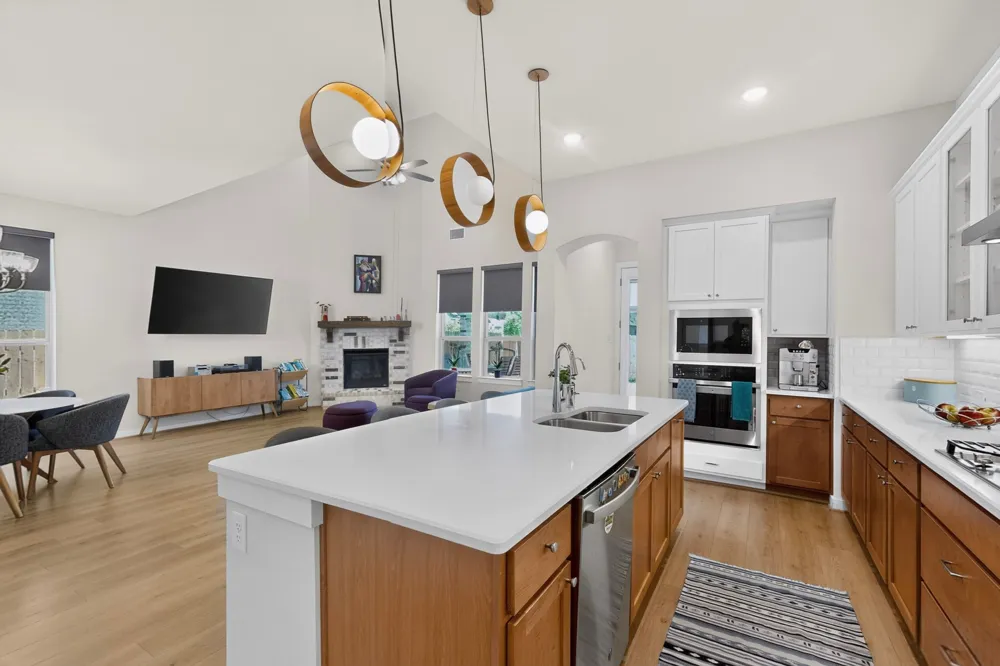 4010 Flowstone Lane Round Rock, TX 78681
