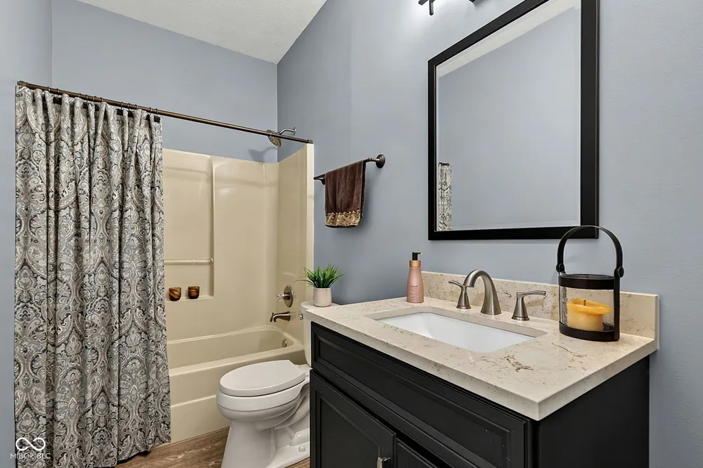 9981 Sugarleaf Place Fishers, IN 46038