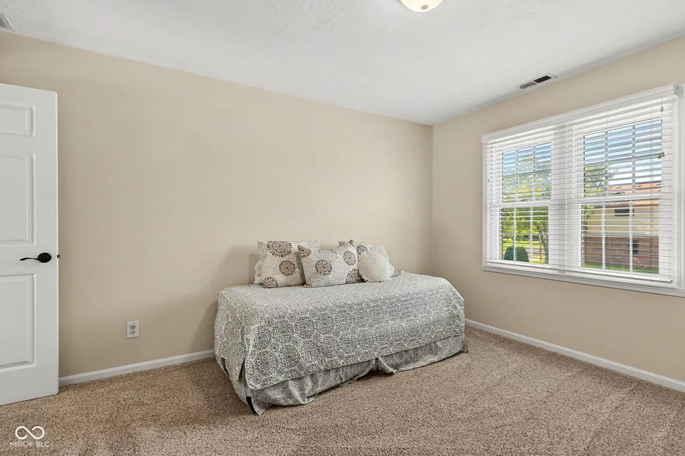 9981 Sugarleaf Place Fishers, IN 46038