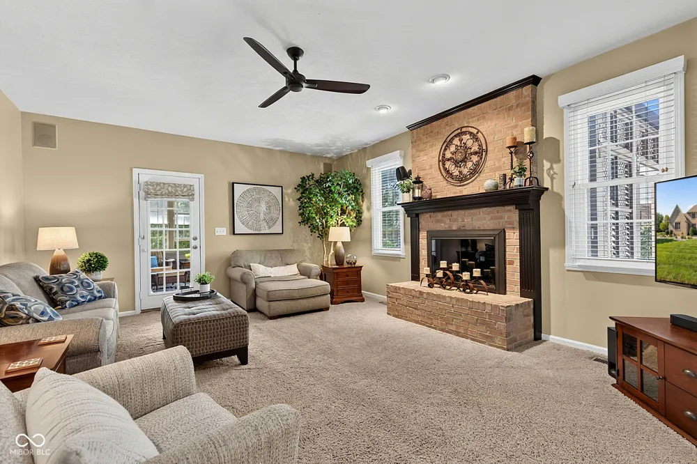 9981 Sugarleaf Place Fishers, IN 46038