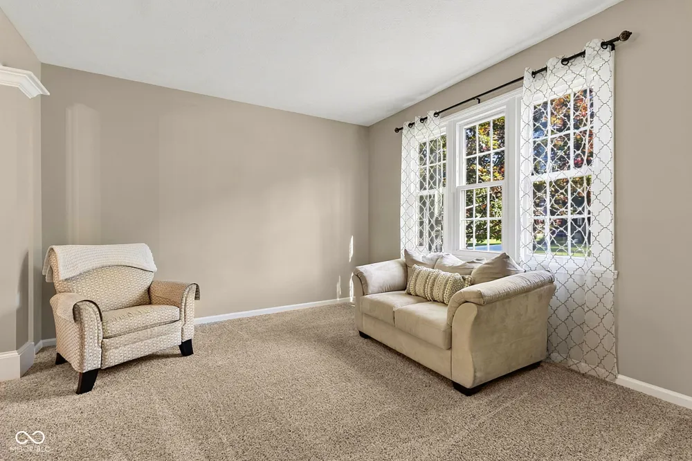 9981 Sugarleaf Place Fishers, IN 46038