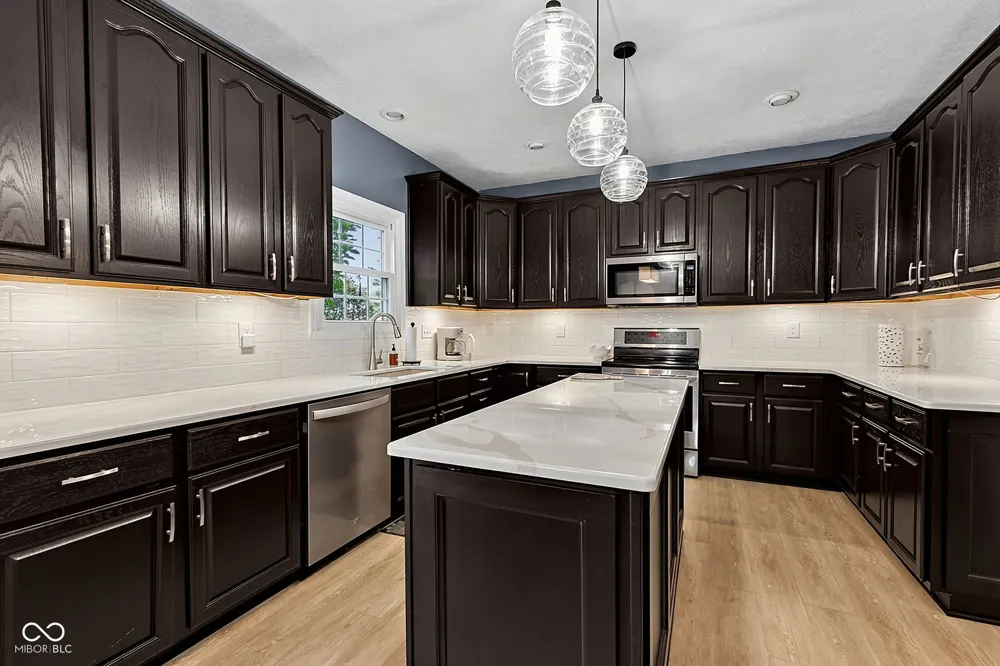 9981 Sugarleaf Place Fishers, IN 46038