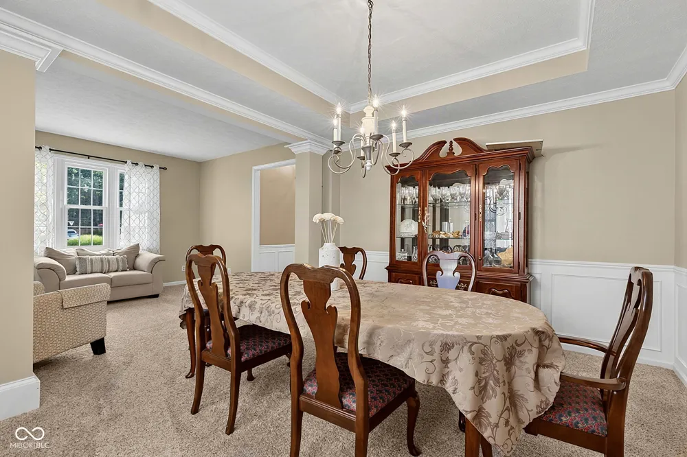 9981 Sugarleaf Place Fishers, IN 46038