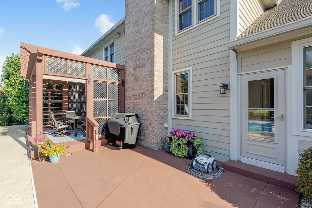 9981 Sugarleaf Place Fishers, IN 46038