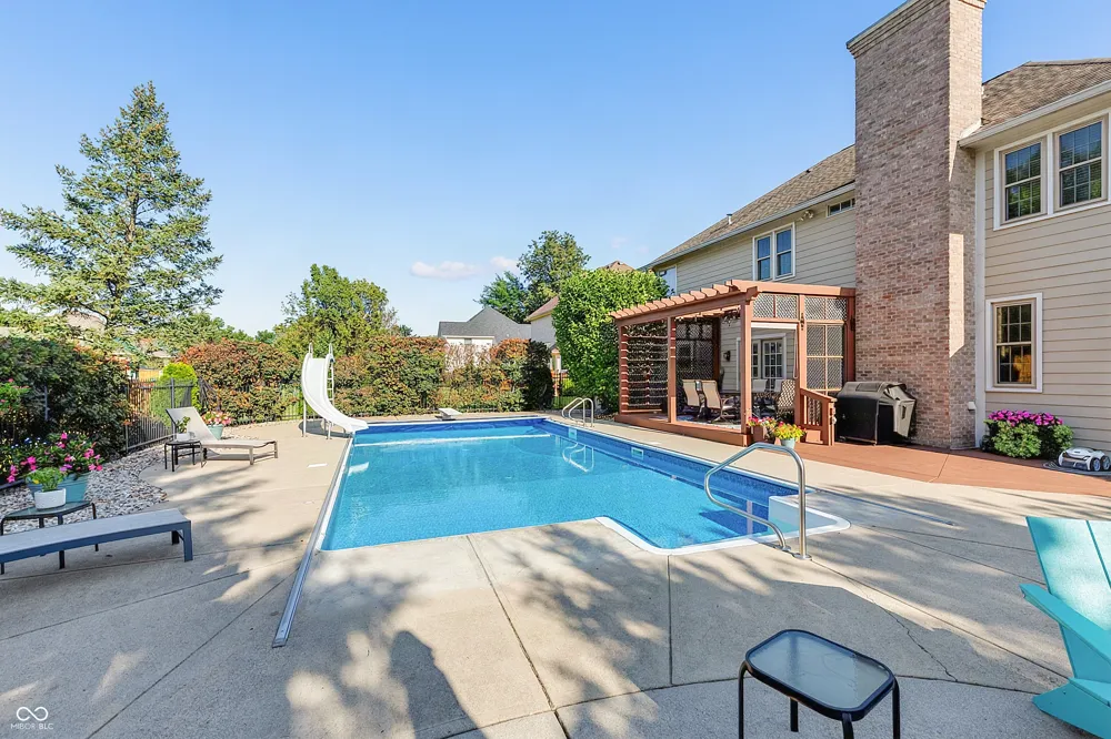 9981 Sugarleaf Place Fishers, IN 46038