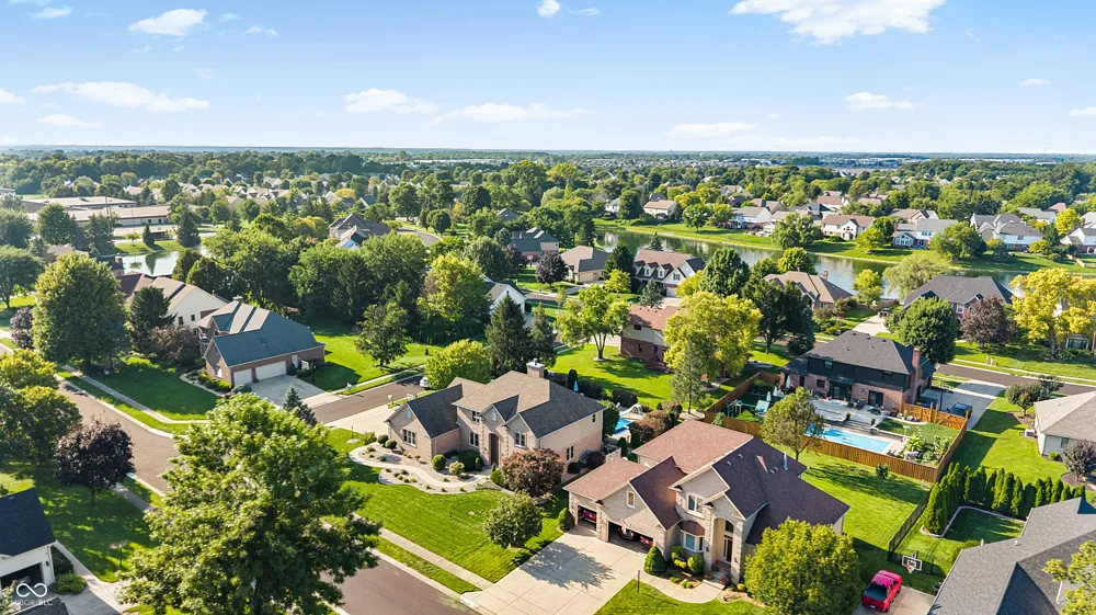 9981 Sugarleaf Place Fishers, IN 46038