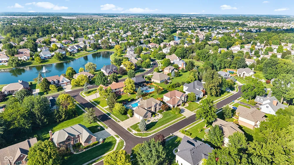 9981 Sugarleaf Place Fishers, IN 46038