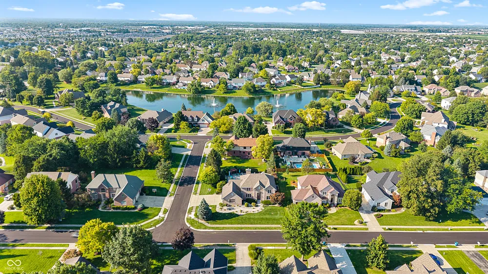 9981 Sugarleaf Place Fishers, IN 46038
