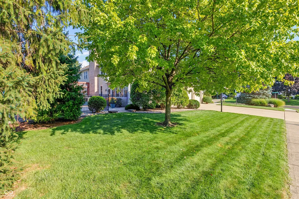 9981 Sugarleaf Place Fishers, IN 46038